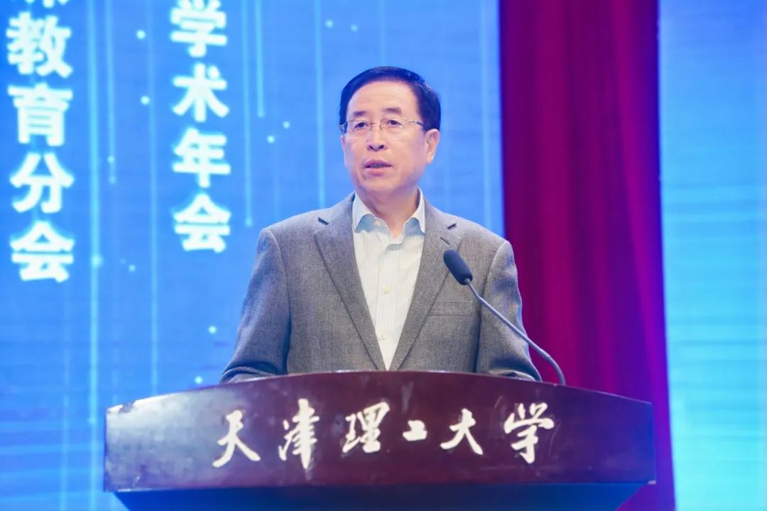 1730863282457755.jpg 1730863282457755.jpg