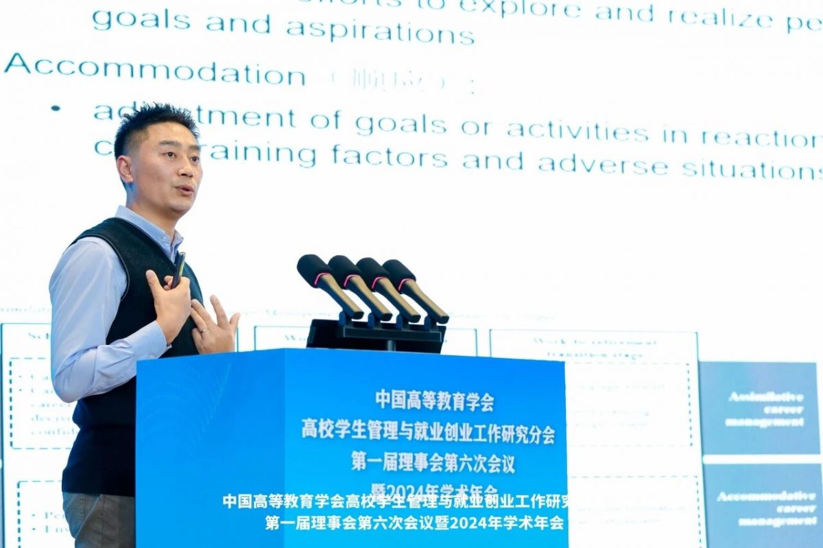 1764833165163046.jpg 1764833165163046.jpg