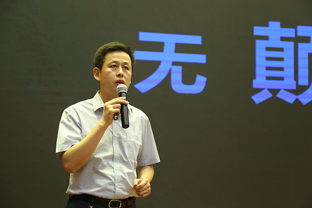 893A2010w.jpg
