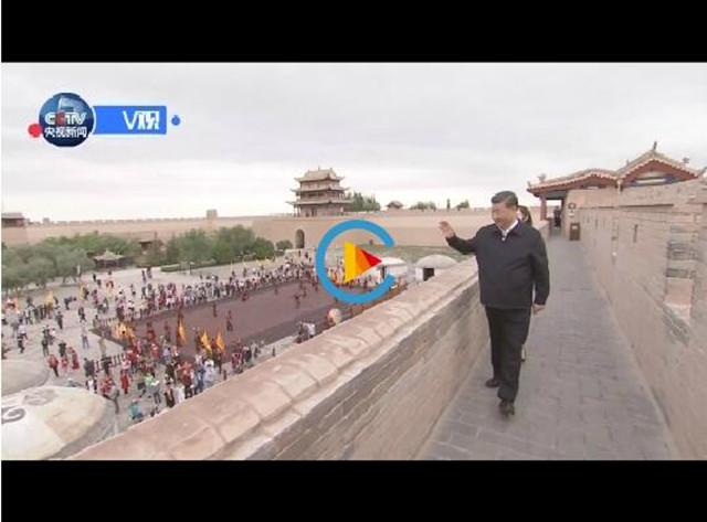 习近平踏访河西走廊_图片_03.jpg