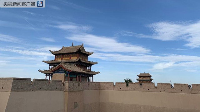 习近平踏访河西走廊_图片_06.jpg