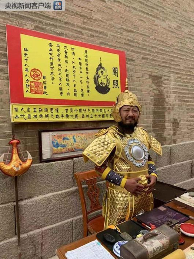 习近平踏访河西走廊_图片_07.jpg