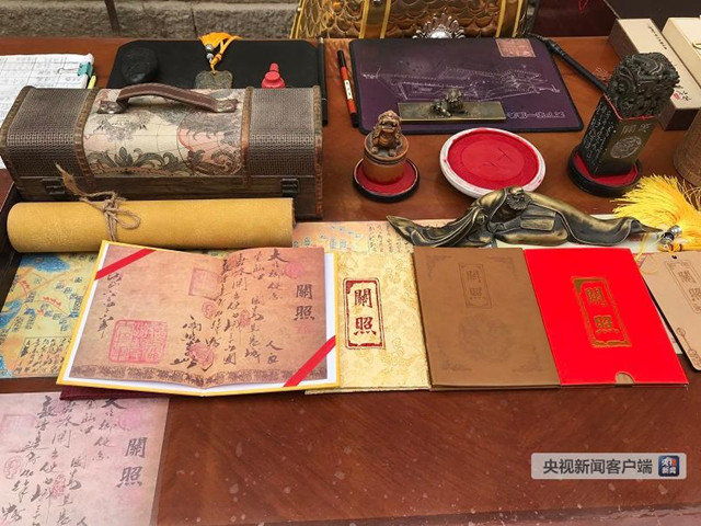 习近平踏访河西走廊_图片_09.jpg