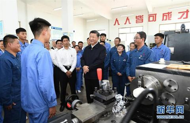 习近平考察甘肃张掖这所学校，有何深意_图片00.jpg