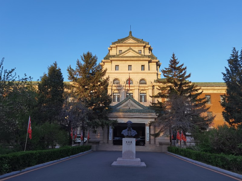 吉林大学.jpg