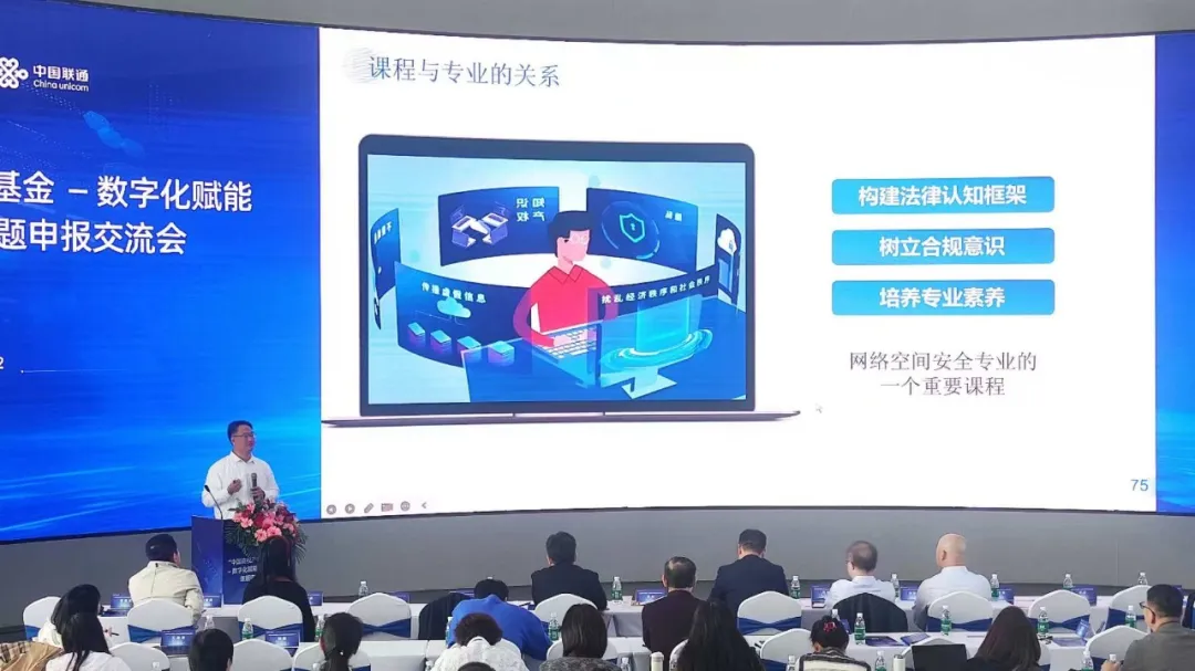 1730769304511679.jpg 1730769286165.jpg