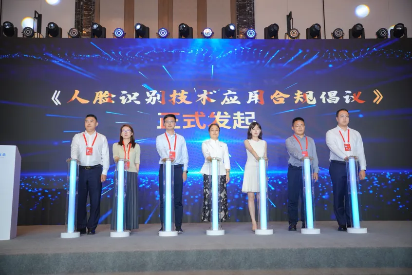 1750992105988910.jpg 1750992101074.jpg