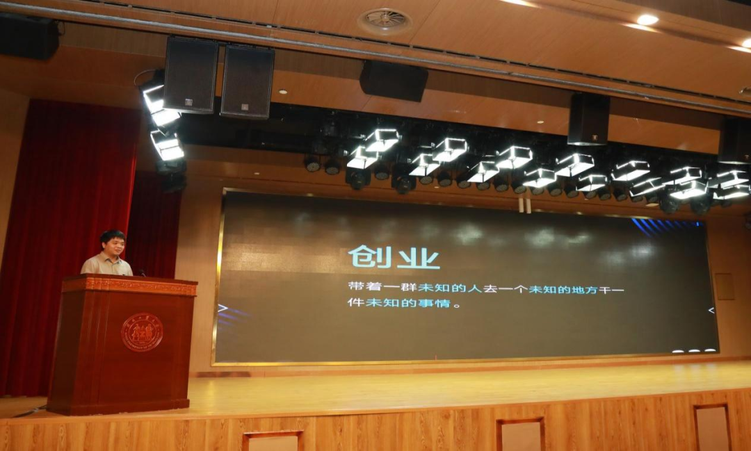 1705628553429789.jpg 1705628548759.jpg