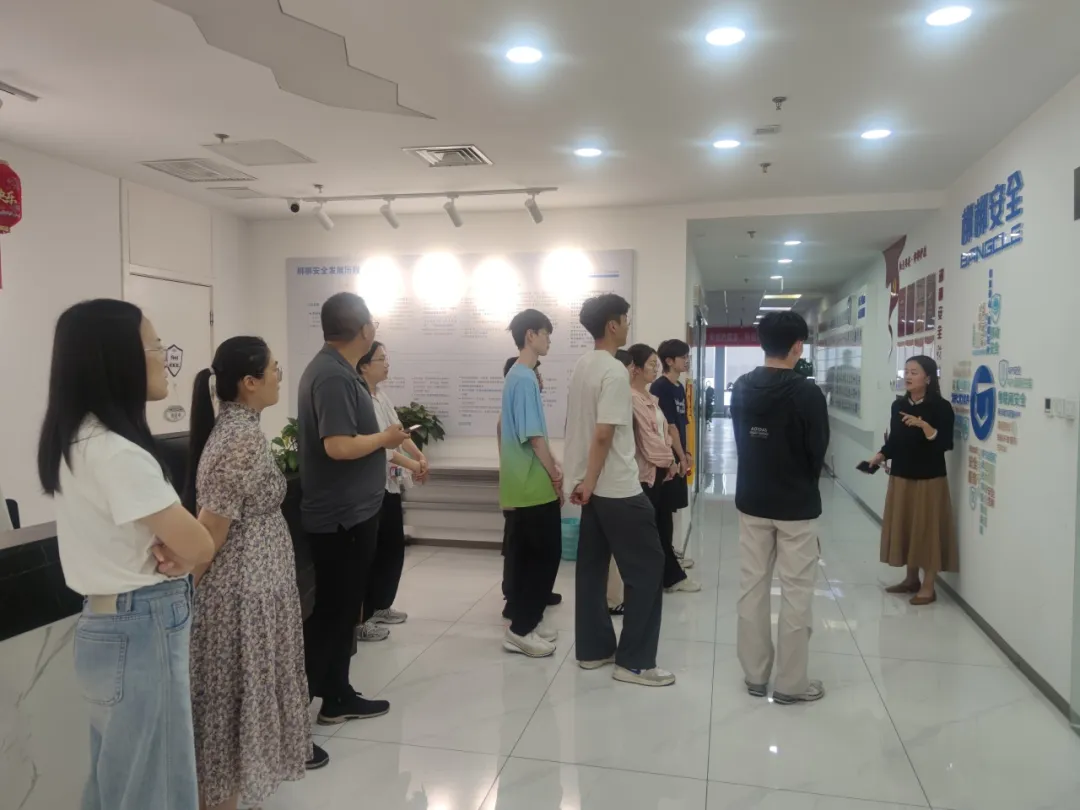 1750644113316078.jpg 1750644098322.jpg