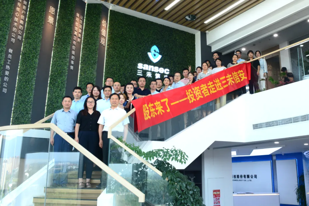 1750990732901183.jpg 1750990722979.jpg