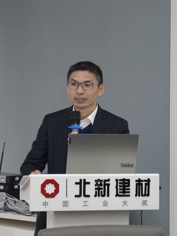 08刘国华.jpg