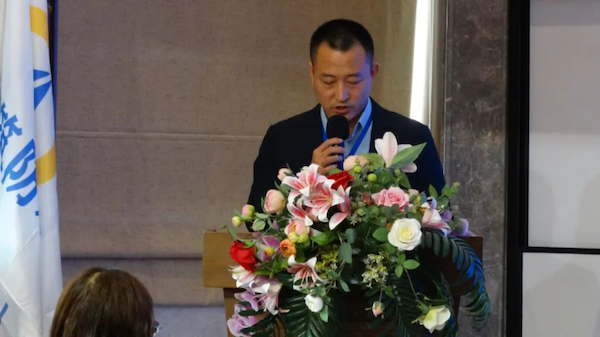 11第二届协会新任会长吴小广先生进行发言.png