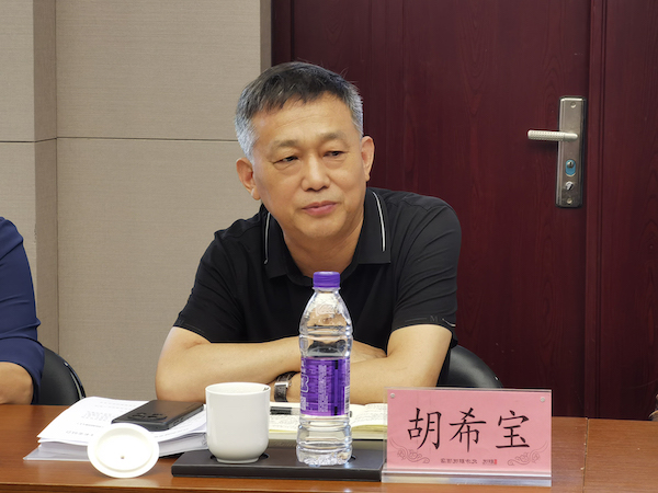 02胡希宝.jpg