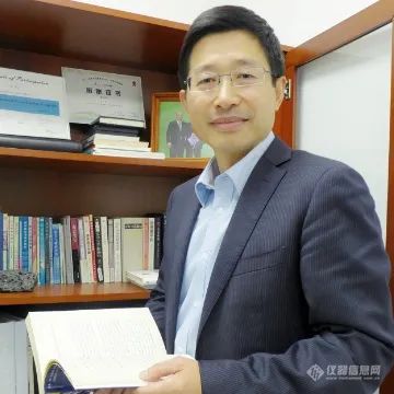 朱兵.jpg 朱兵.jpg