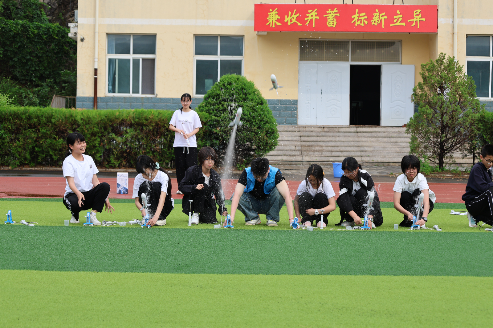 水火箭制作发射.JPG