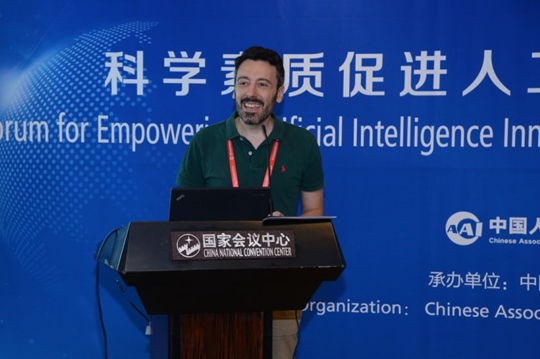 阿尔贝托•巴廷蒂 上海财经大学公共经济与管理学院副教授.png