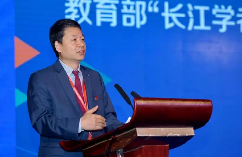 西安电子科技大学副校长、教育部“长江学者”特聘教授、教育部科技委委员石光明.png