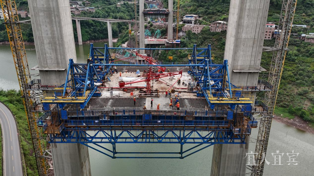 1766501660671693.png 2025122216563224.png