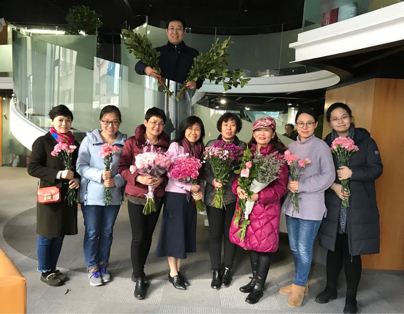 女神节-霄云中心1.jpg