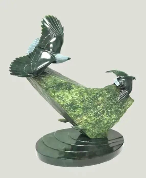 简篇-加拿大玉雕熊猫Panda Bear, Canadian Jade Carving--- By Charles C M Hu 胡昌民作