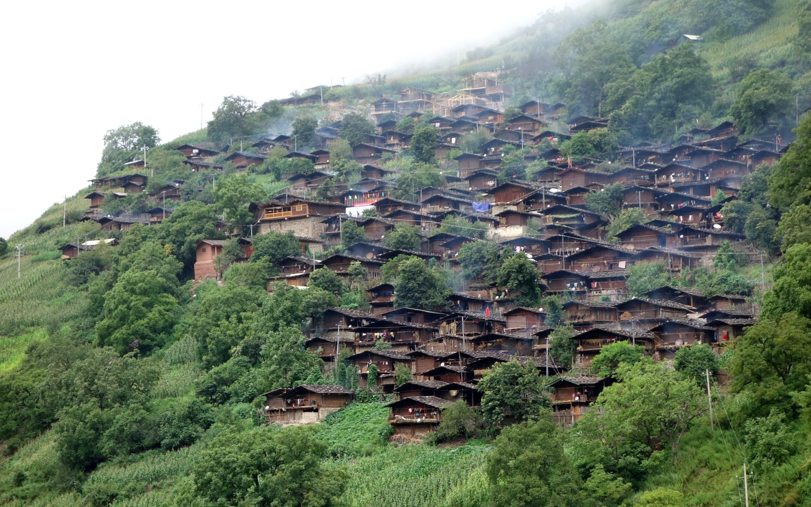 傈僳村寨