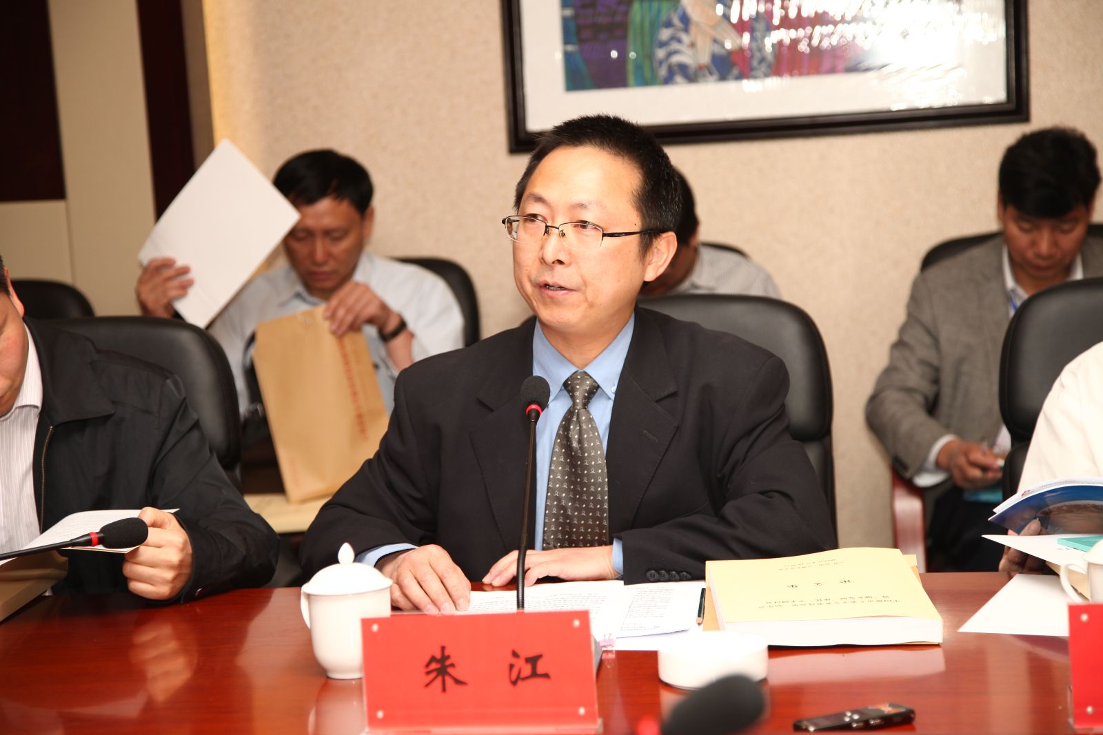 3.云南农业大学校党委副书记、云南农村干部学院专职副院长朱江致欢迎辞