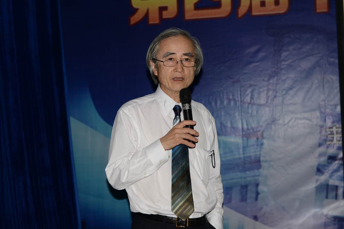 （图4 国际人类学民族学联合会秘书长小泉润二教授）
