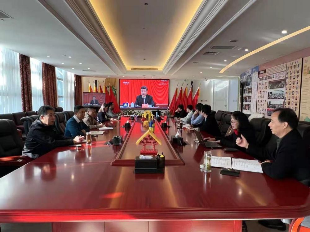 学习六中全会11.jpg