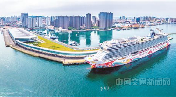 山东港口青岛港邮轮码头.jpg