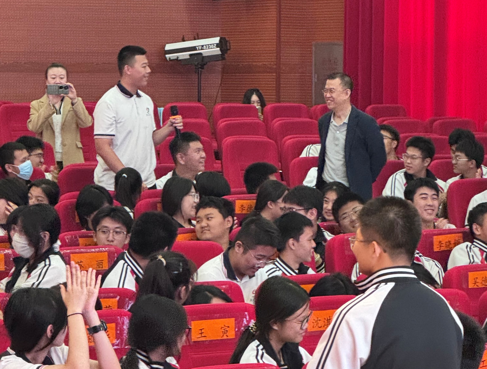 1760081249900088.png 1760081249900088.png