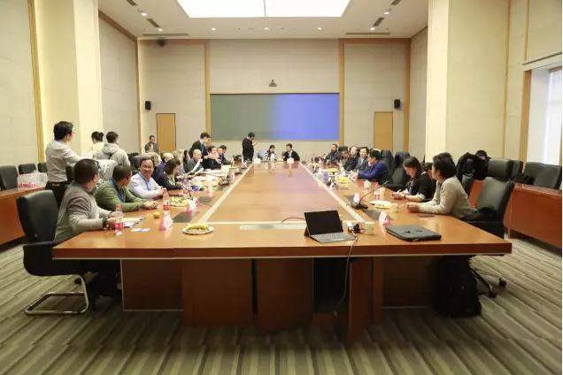 组委会召开全体会议确定获奖名单.png