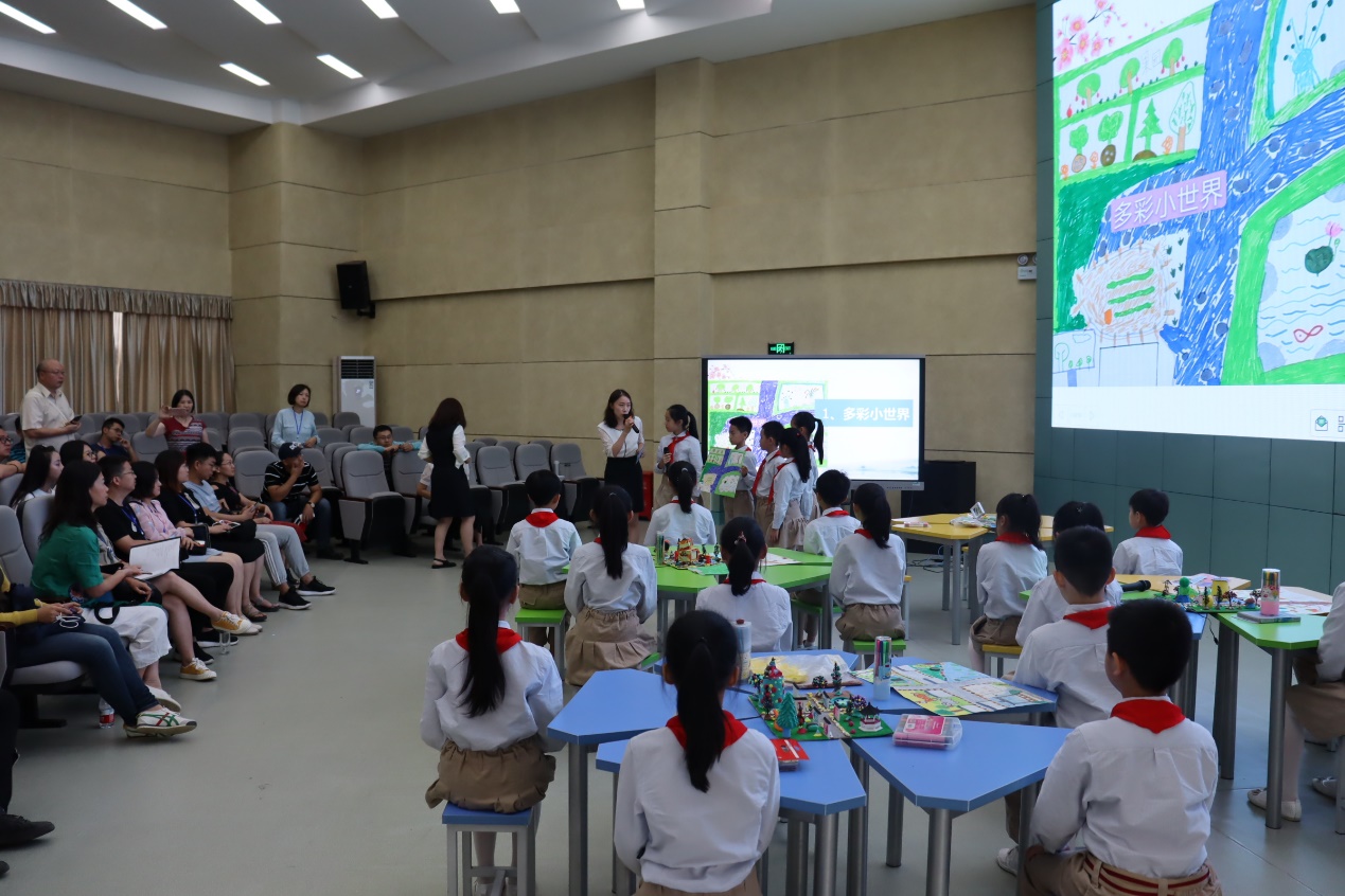7武汉市育才越秀小学等教学资源参观学习.jpg