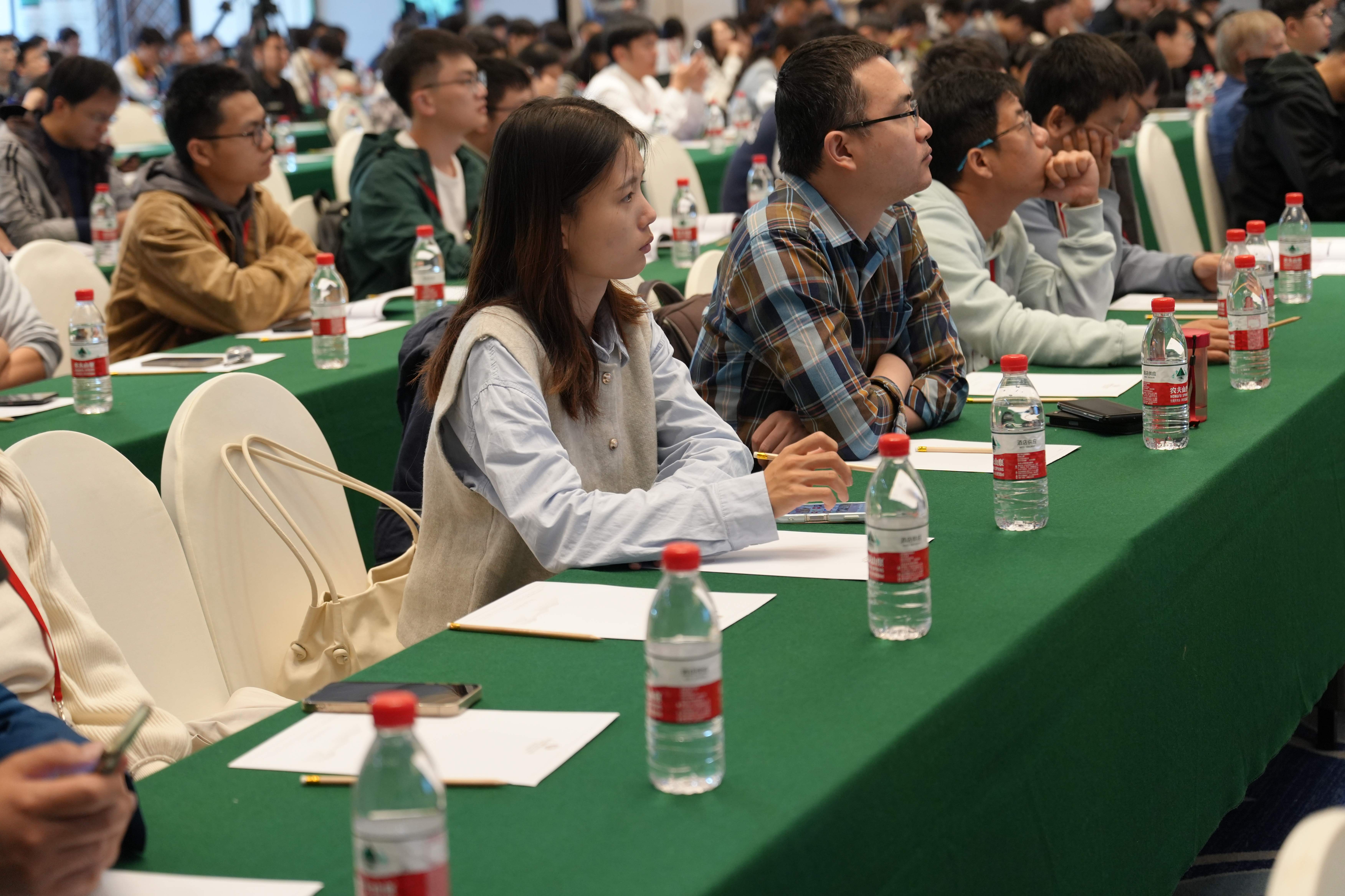 1762132097375508.jpg 现场听众2(1).JPG