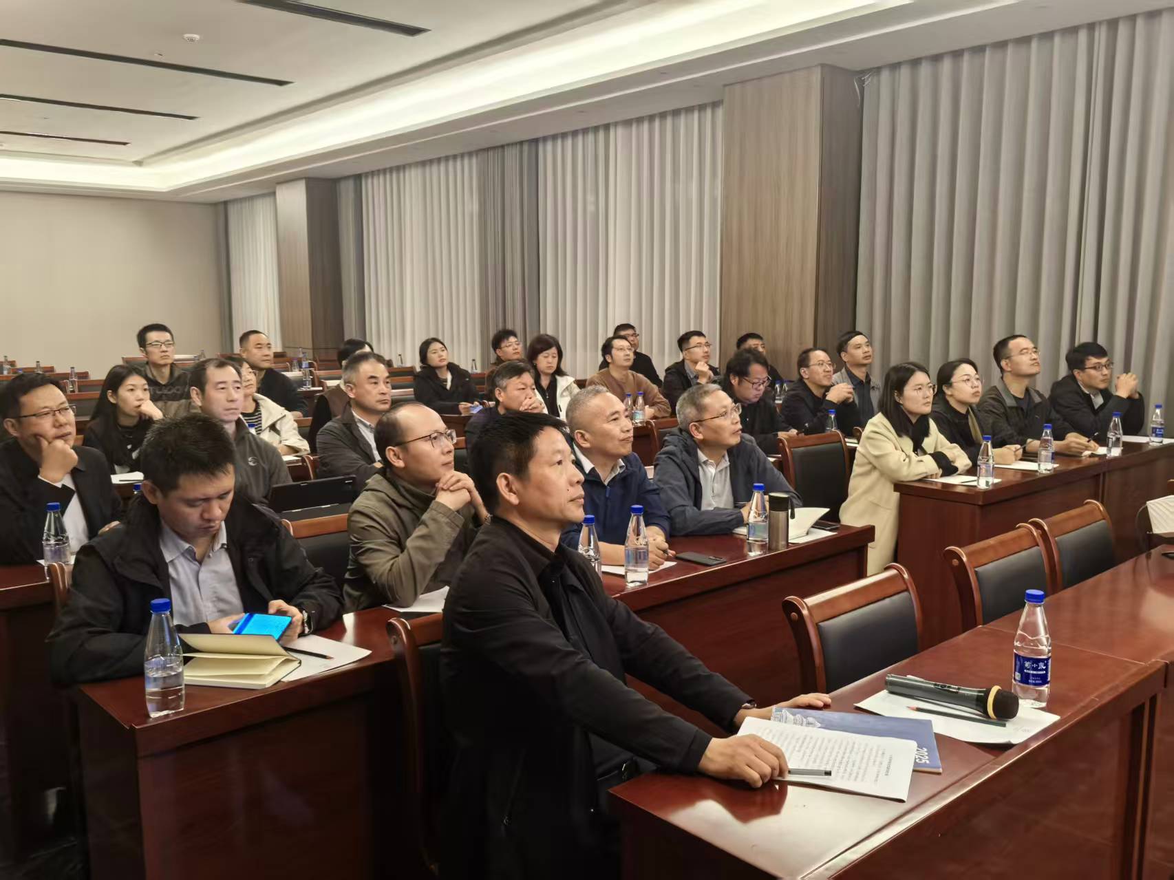 1761555307417769.jpg 2.jpg